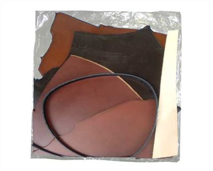  VEG TANNED BELT LEATHER OFFCUTS 3 TO 3.5mm IN A BAG APPROX 1.1KG